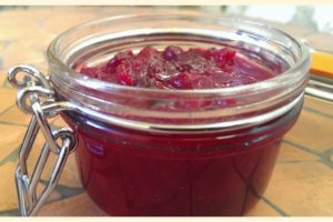 Mulled cranberry sauce